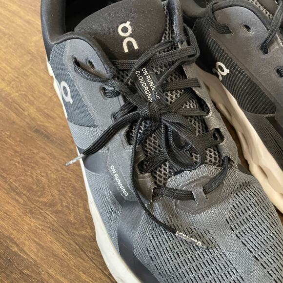 On Cloudstratus Men’s 12 Black Gray Running Shoes Road Cushion Swiss CloudTec - Picture 7 of 12